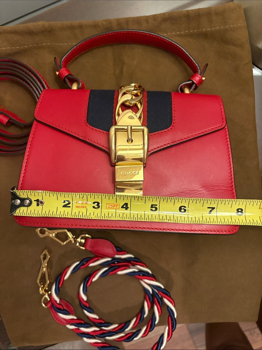 GUCCI Sylvie Mini - Picture 11 of 13